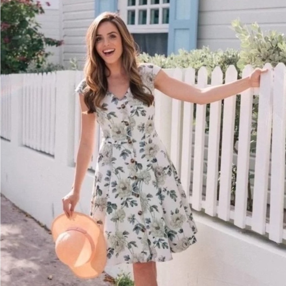 Gal Meets Glam Lilly Green White Floral Button Front Dress